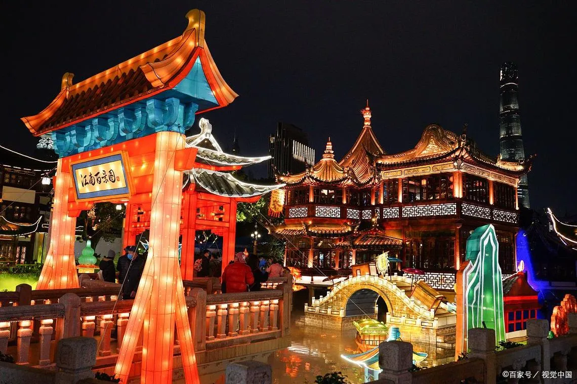 Yuyuan Lantern Festival in Shanghai