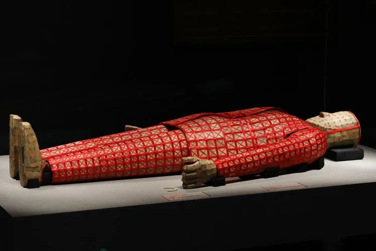 The silk-thread jade burial suit of Zhao Mo, Nanyue King Museum