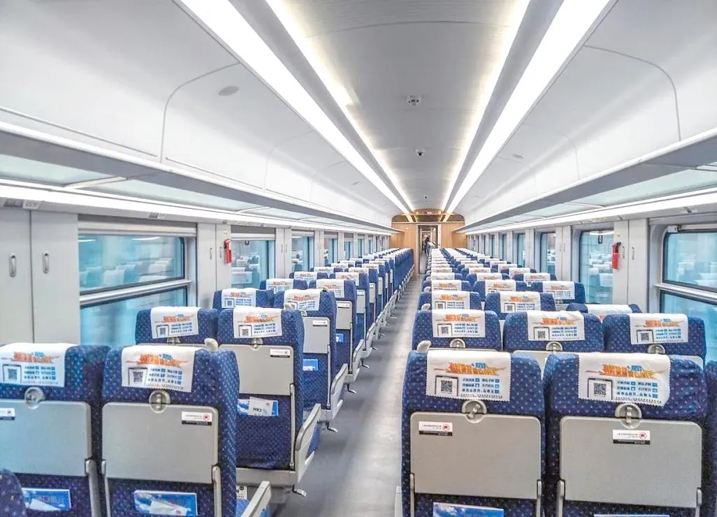 Second-class seating inside a Fuxing