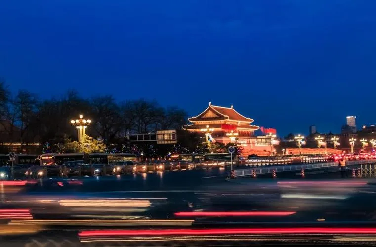 Panoramic view of the Forbidden City from Jingshan Park