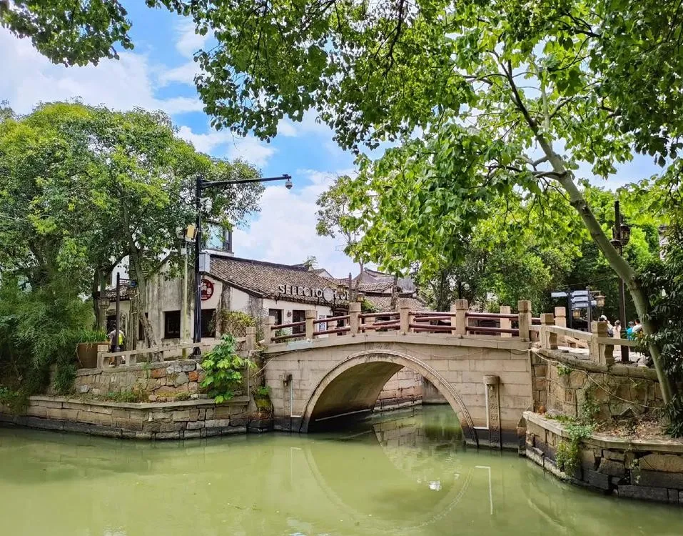 Tongli, a quiet Jiangnan canal water town near Suzhou